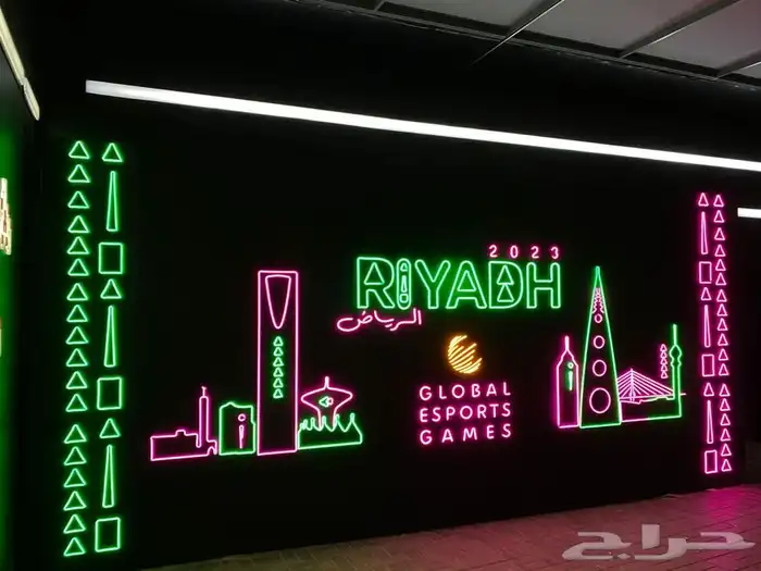 نيون ليد حروف بارزه لوحات 35