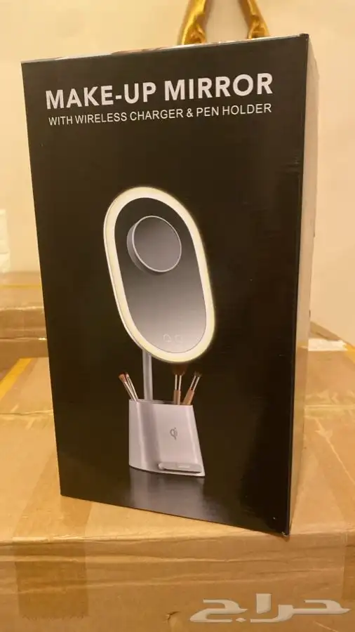 مرايا مكياج مضيئه مع شاحن لاسلكي للجوال وحامل للفرش 1