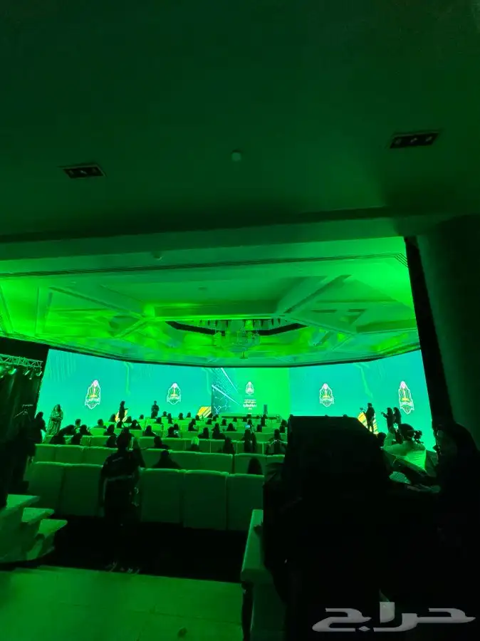 شاشات LED p2 كيرف 1