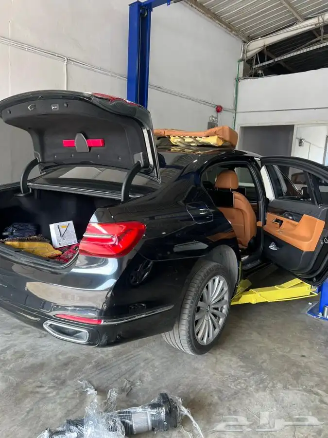 مساعدات بي ام G12 730iخلفيه مساعدات بي ام 740i 2020 2018 75 1