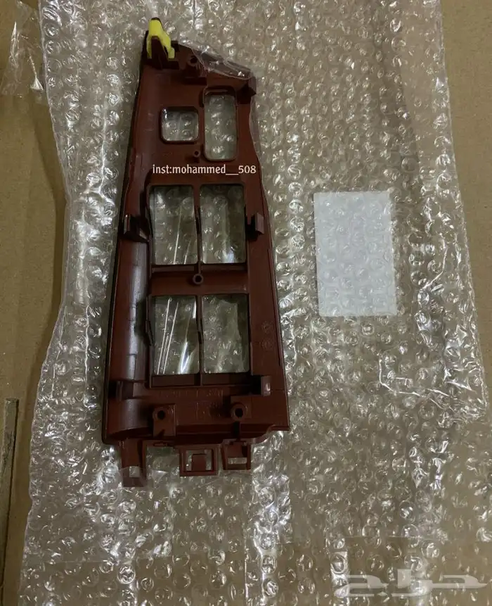 ديكور تخشيبه باب سواق كورولا 2007 اصلي جديد 3