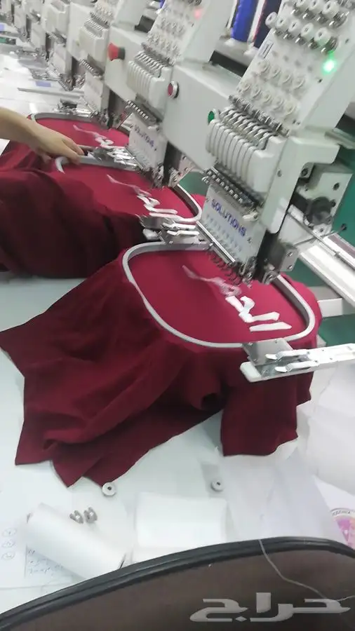 زي موحد و ملابس عمال مطبوعة و نطرزة بالشعارات 11