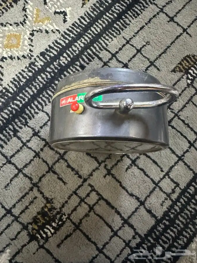 ساعة تراثية قديمه 2