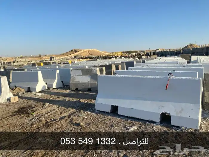سفتي نيوجرسي حواجز خرسانية وقواعد انارة وزينة حدائق 21
