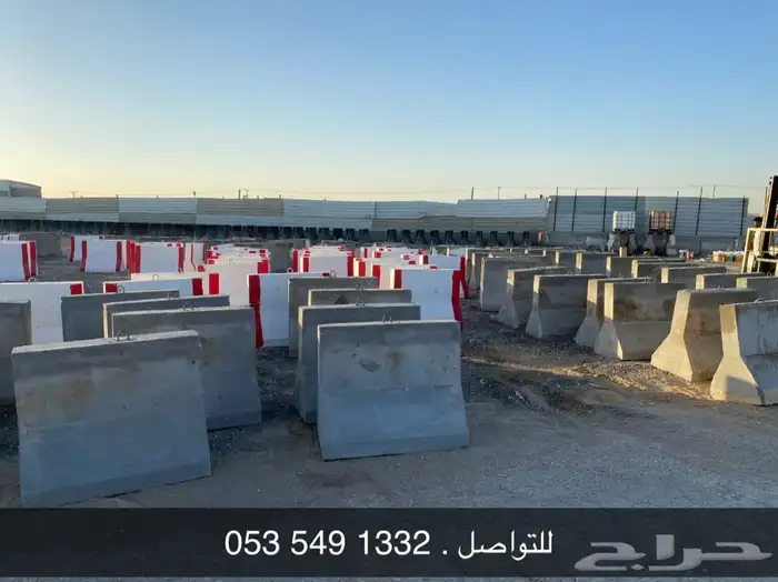 سفتي نيوجرسي حواجز خرسانية وقواعد انارة وزينة حدائق 7