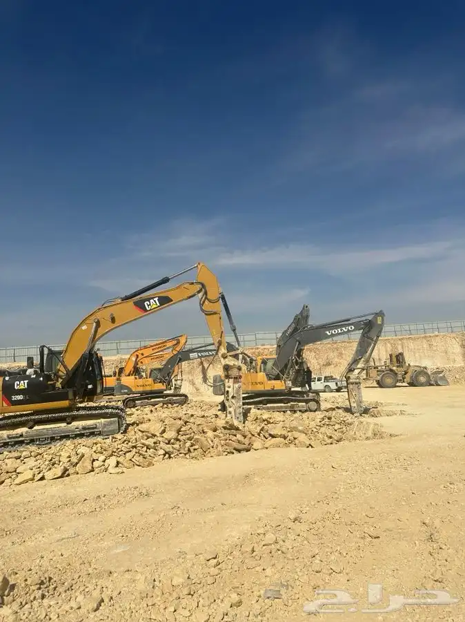 بوكلين مؤسسه مدى بدران للمقاولات حفر وترحيل 3