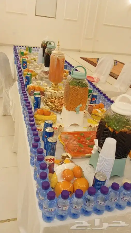 من تجهيزات مطبخ ام فاطمه مابعد العشا طاوله حلى وعصير وفواكه 0