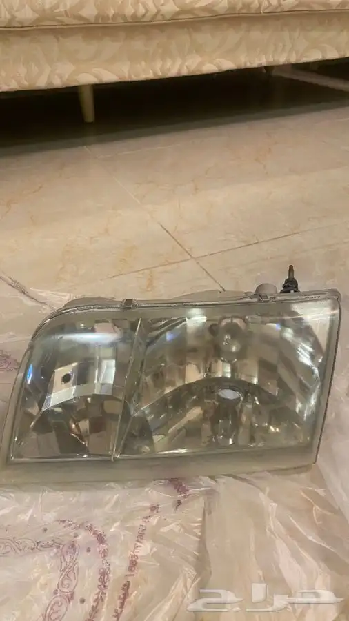 شمعه يسار فورد فكتوريا اصلي 0