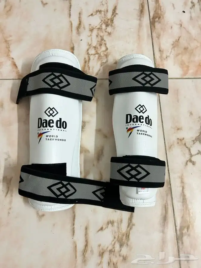 مستلزمات رياضية ملابس فنون قتالية كورة طائرة وكورة سلة 12