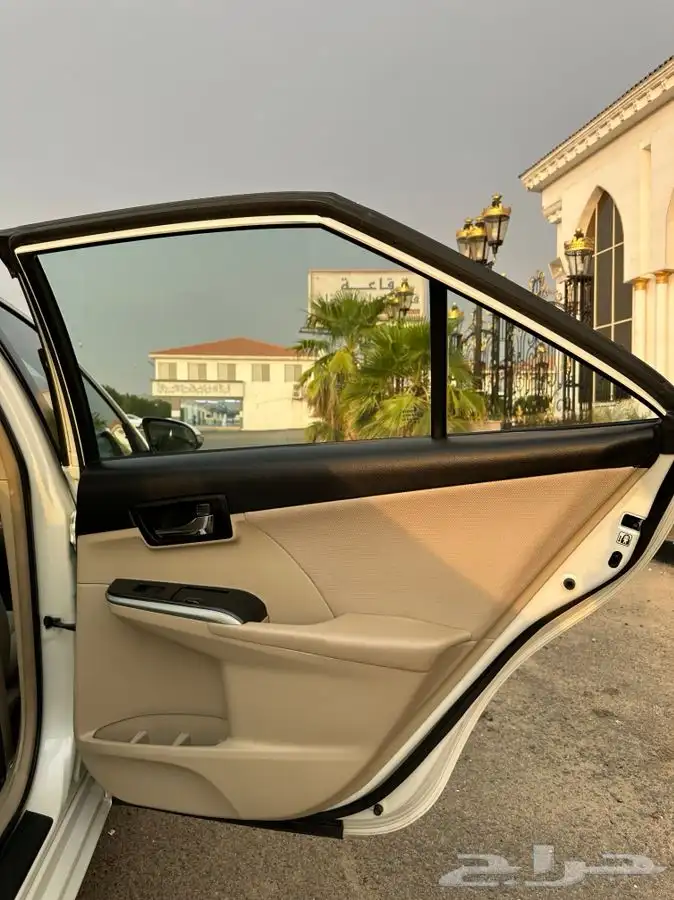 ( مباع ) كامري 2016 GLX وكالة 46