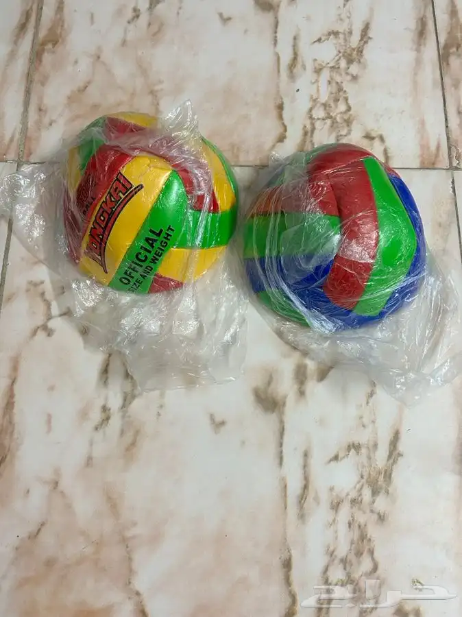 مستلزمات رياضية ملابس فنون قتالية كورة طائرة وكورة سلة 3