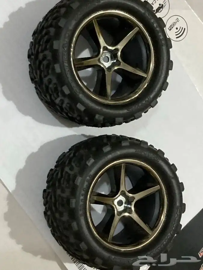 كفرات مع الجنوط Traxxas 5