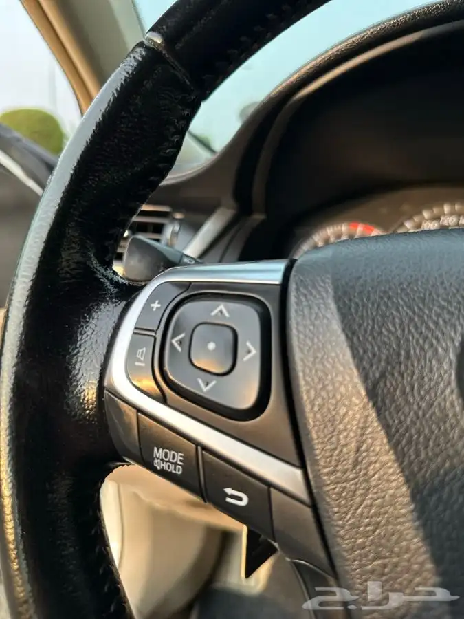 ( مباع ) كامري 2016 GLX وكالة 36