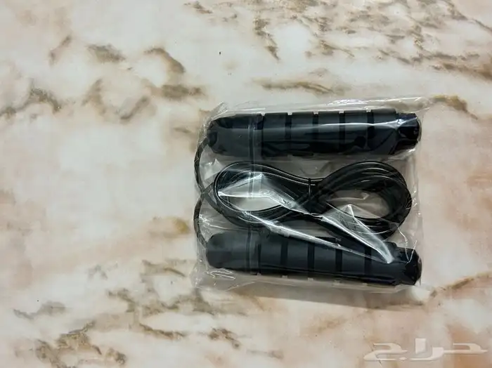 مستلزمات رياضية ملابس فنون قتالية كورة طائرة وكورة سلة 4