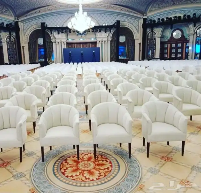 ايجار طاولات و كراسي وكنب 2