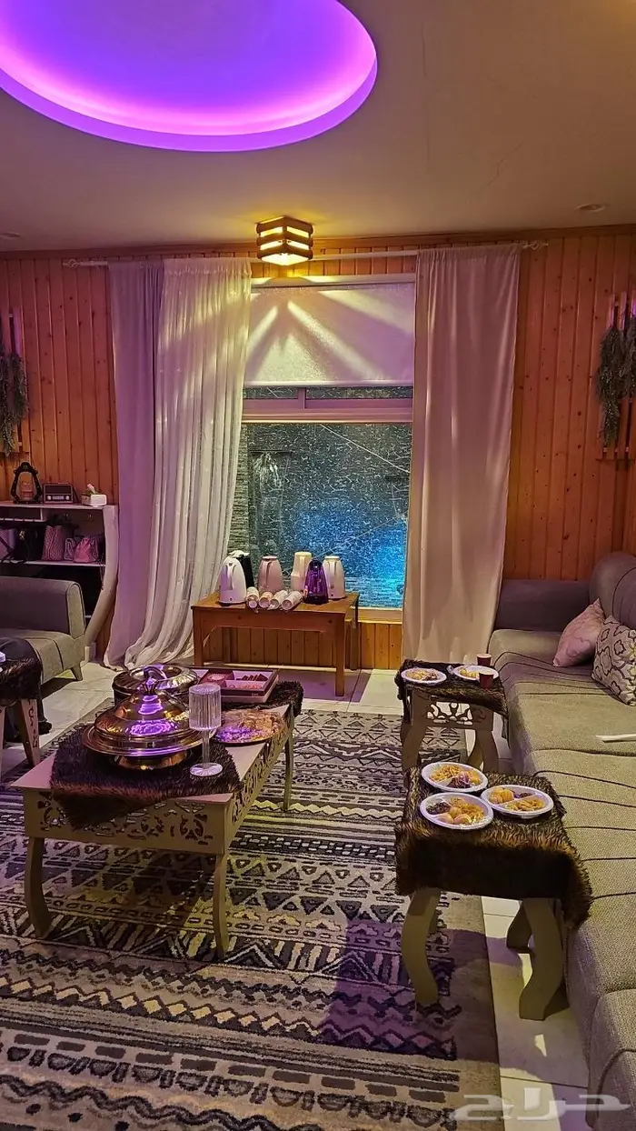 منتجع 2