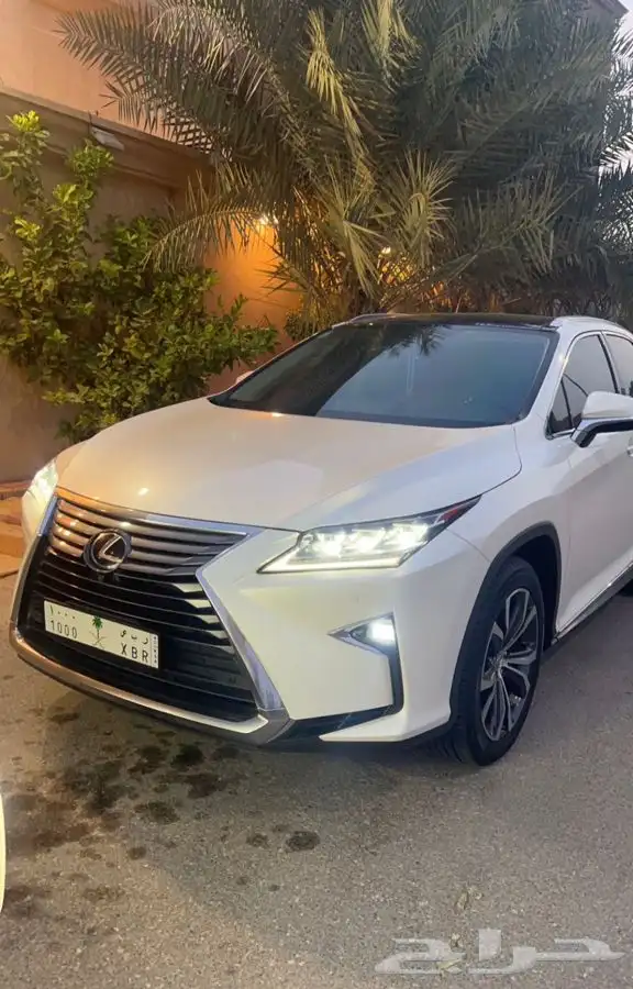 قاعده لوحه طويله ملكيه تركب على اغلب السيارات 7