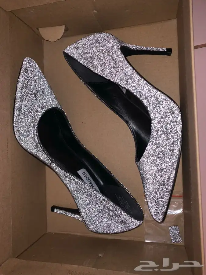 حذاء كعب عالي جديد STEVE MADDEN 0