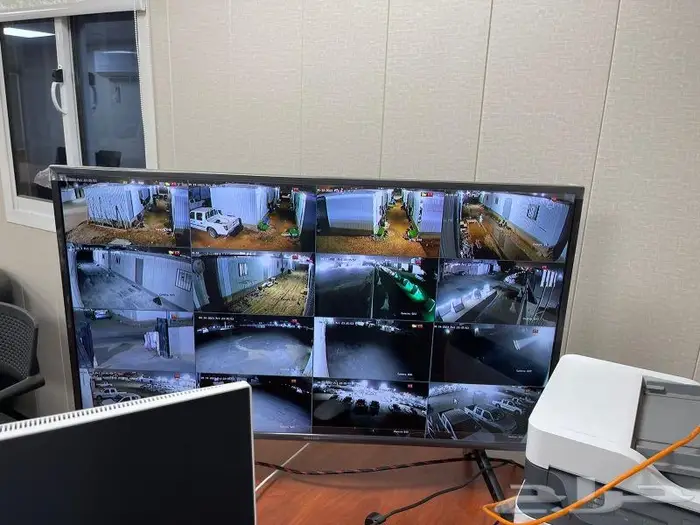 كاميرات مراقبة 2