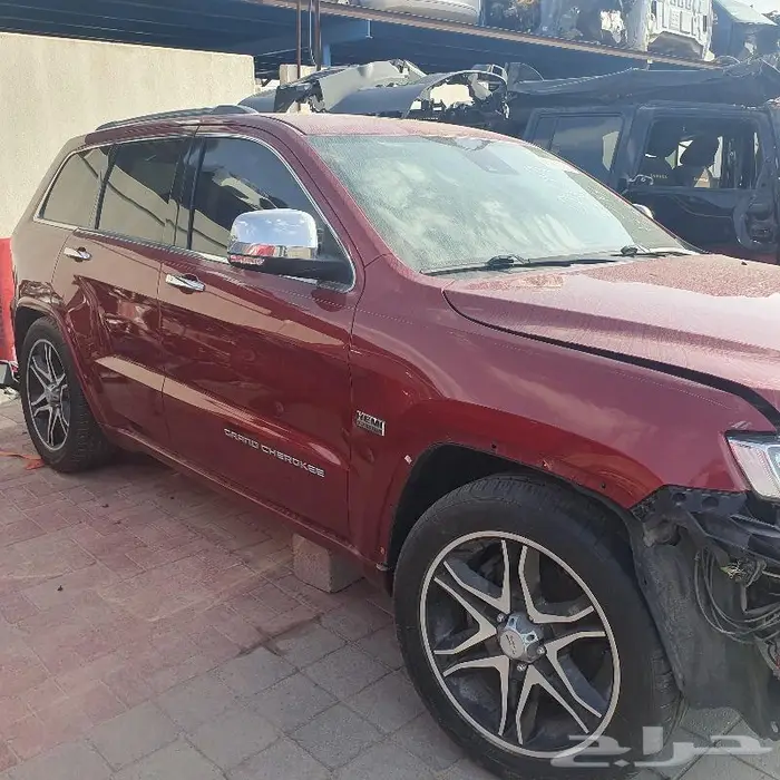 شمعات واسطبات وعلبة دركسيون جراند شروكي درانجو تشارجر 16