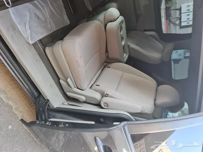 كرنفال نظيف جدا سياره عائليه 2