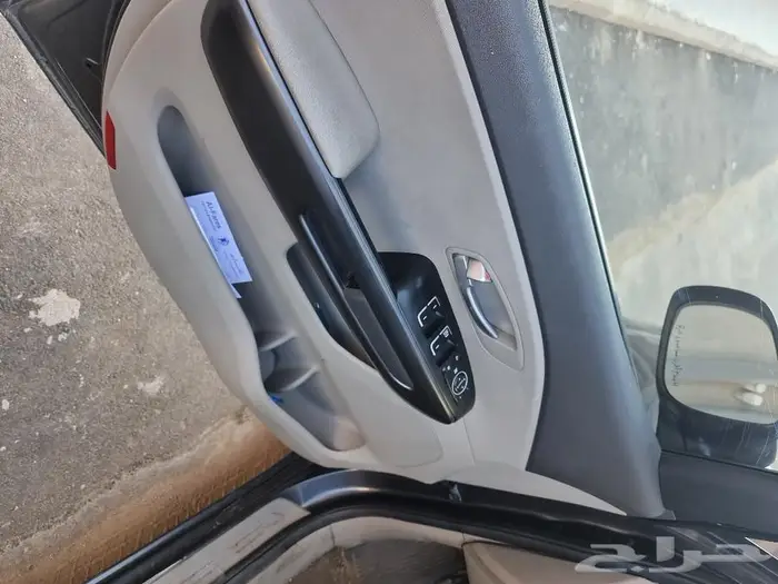 كرنفال نظيف جدا سياره عائليه 3