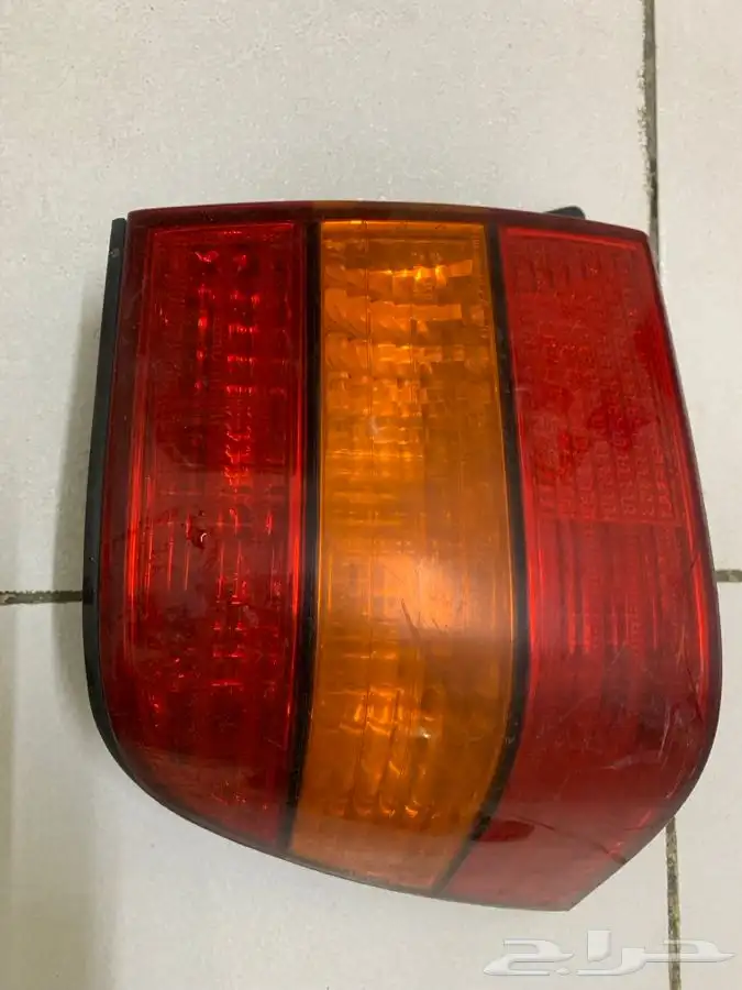 اسطب خلفي يسار لكزس 400 LS مستعمل من موديل 98 فما فوق للبيع 0