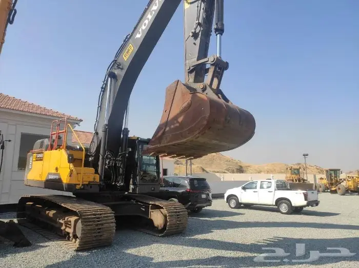 بوكلين فولفو 2022 مقاس 480 2