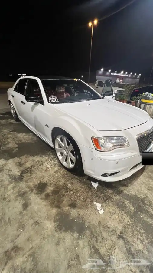 كرايسلر SRT 2013 تشليح قطع غيار 1