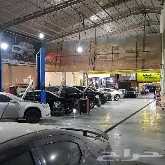 واسطبات وشمعات وتنك بنزين جراند شيروكي درانجو كرايزلر 17