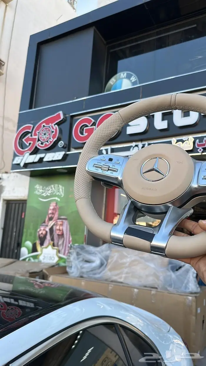 مرسيدس وبي إم دبليو اسأل على عروض افتتاح المركز الجديد 1