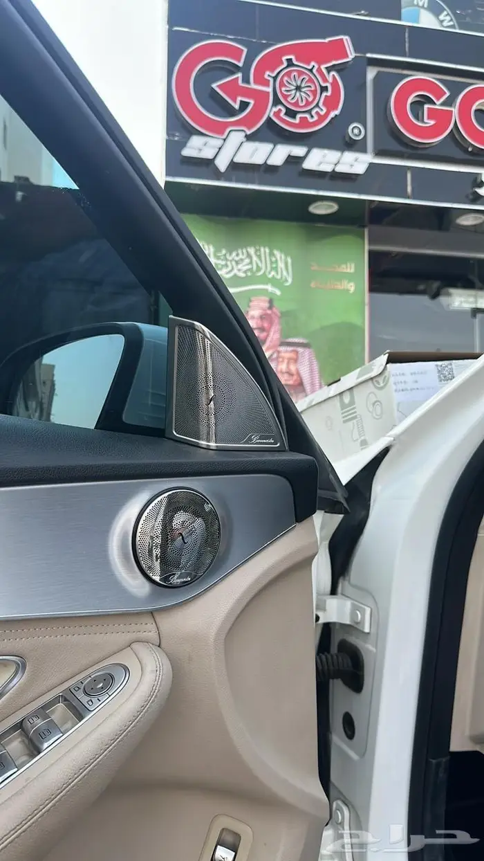 مرسيدس وبي إم دبليو اسأل على عروض افتتاح المركز الجديد 47