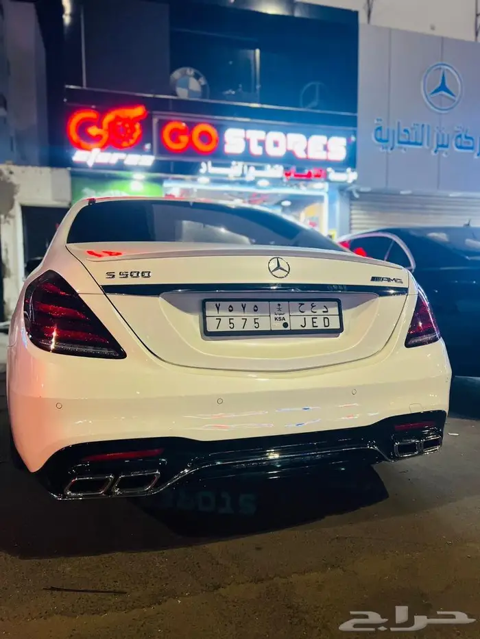 مرسيدس وبي إم دبليو اسأل على عروض افتتاح المركز الجديد 71