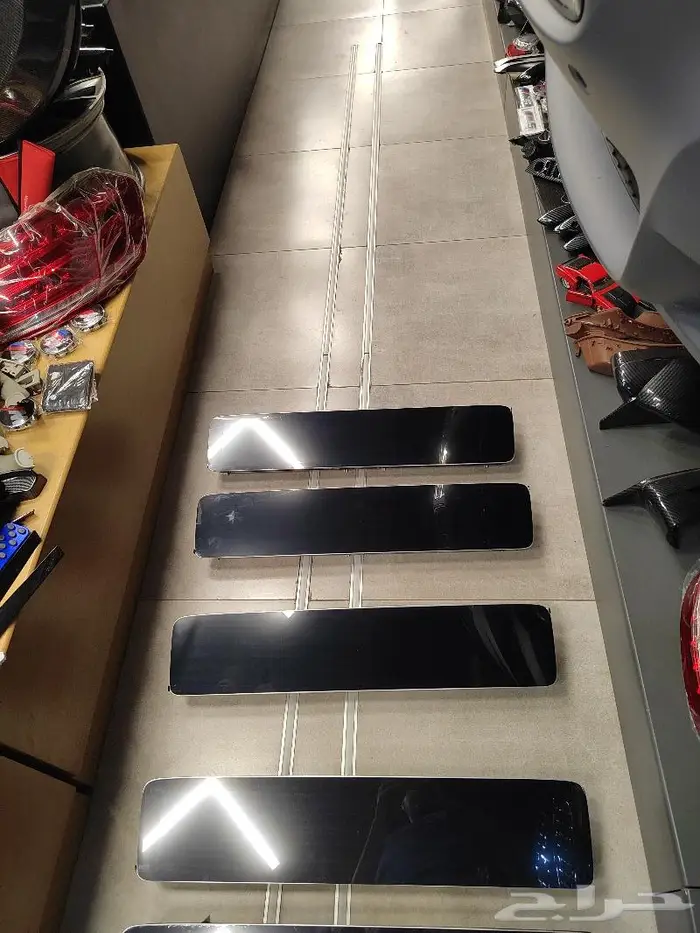 مرسيدس وبي إم دبليو اسأل على عروض افتتاح المركز الجديد 77