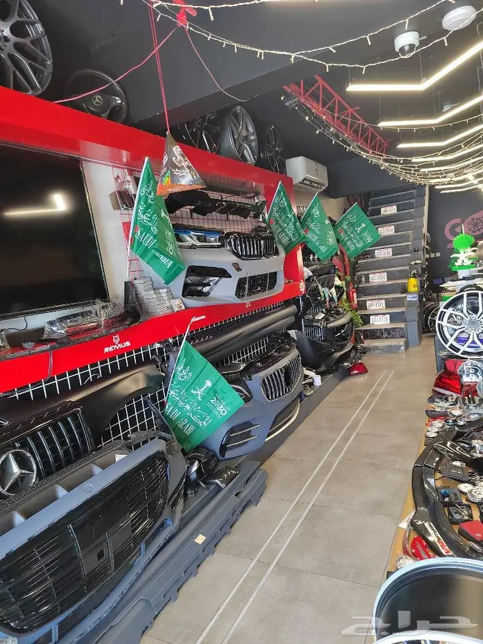 مرسيدس وبي إم دبليو اسأل على عروض افتتاح المركز الجديد 78