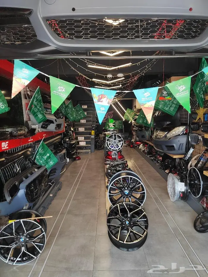 مرسيدس وبي إم دبليو اسأل على عروض افتتاح المركز الجديد 81