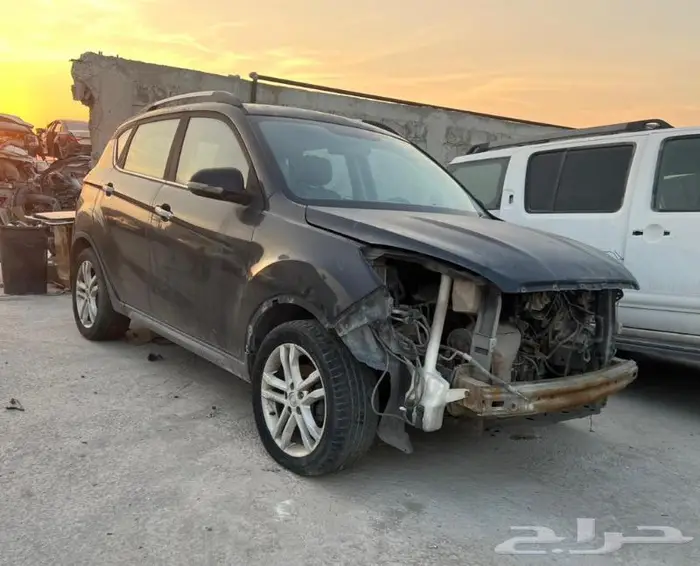 شانجان CS35 موديل 2019 مصدوم تشليح ((قطع غيار فقط)) 3