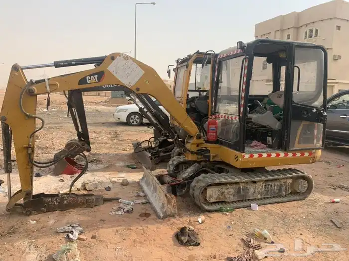 بوبكات جنزير و بكلينات صغيرة وجمع المعدات 38