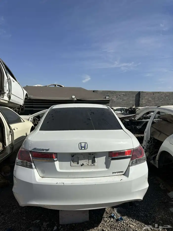 هوندا اكورد 2012 الى 2010 تشليح قطع غيار 0