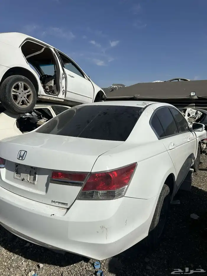 هوندا اكورد 2012 الى 2010 تشليح قطع غيار 1