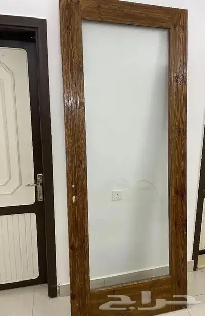 للبيع ابواب خشب سويدي مستعمل 0