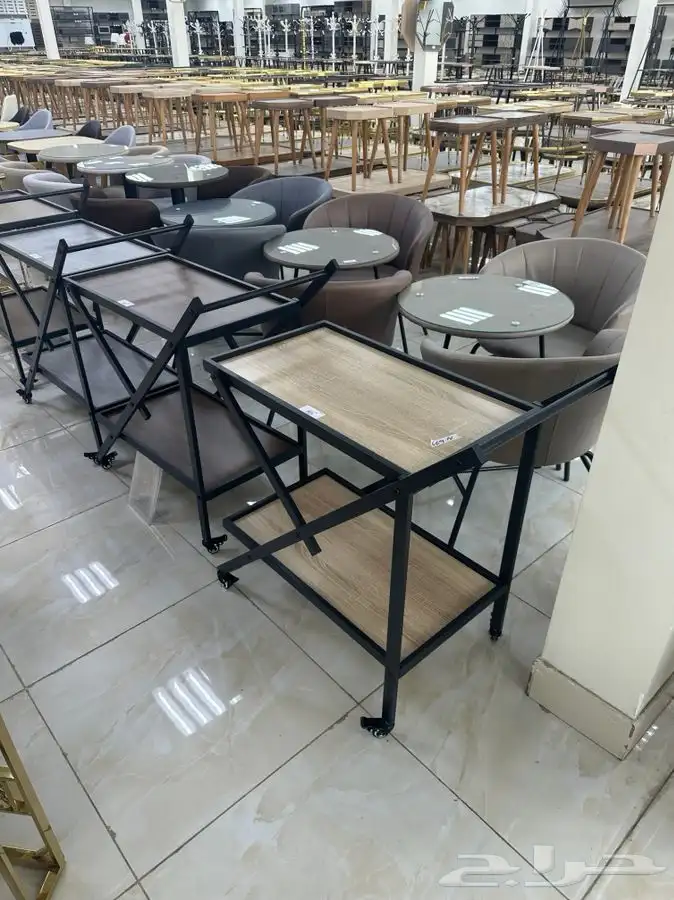 طاولات و كراسي وطاولات خدمة 45