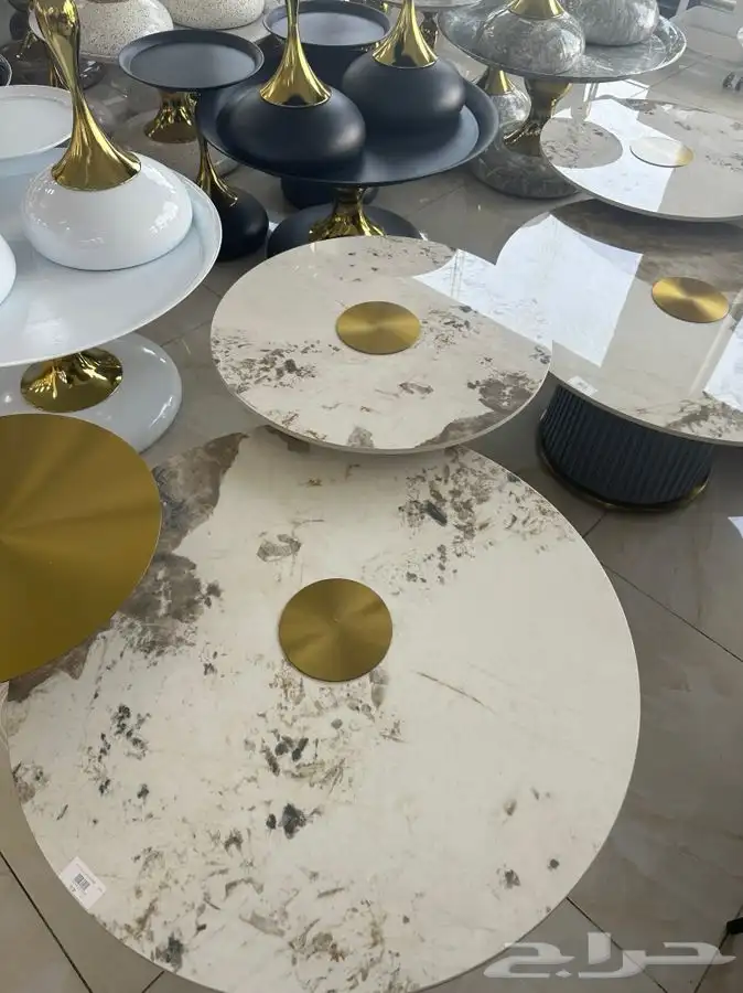 طاولات و كراسي وطاولات خدمة 5