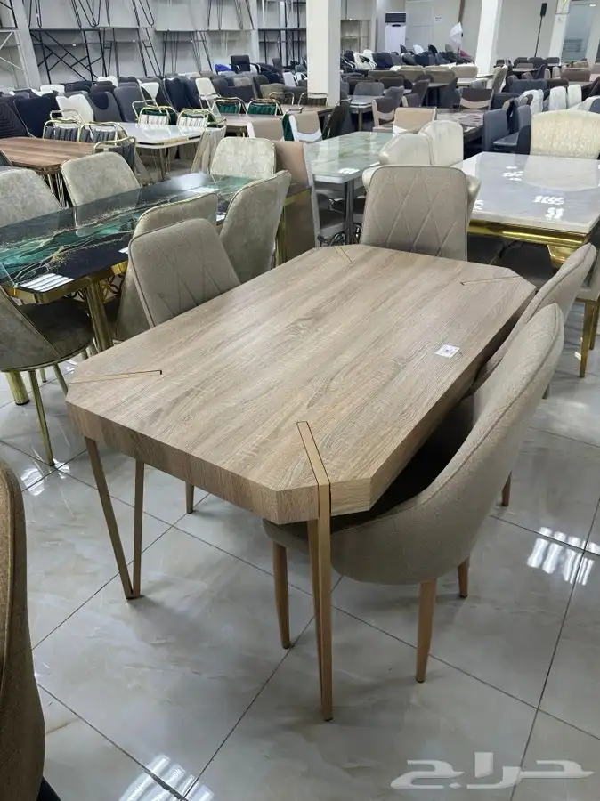 طاولات و كراسي وطاولات خدمة 19
