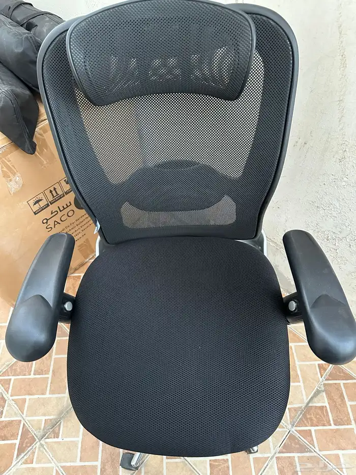 كراسي مكتب وكنب للبيع عاجل اليوم 4