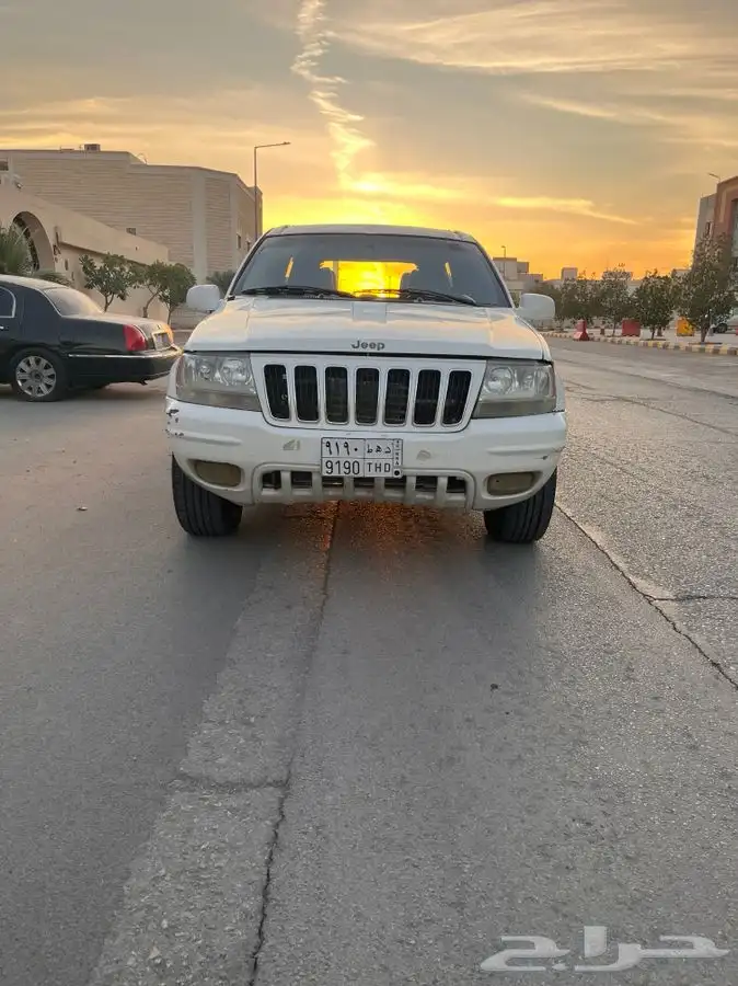 قراند شروكي 2001 فل كامل 8 سلندر 3