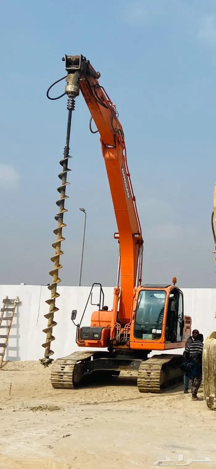 دريل مع حفار سند جوانب للايجار drill auger drilling 1