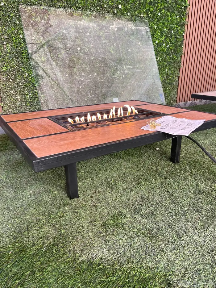 طاولات حدائق تدفئة ومنقد غاز وحطب 85