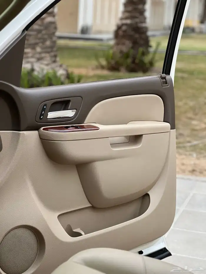 يوكن SLT 2012 ممشى قليل 115 الف (( تم البيع )) 50