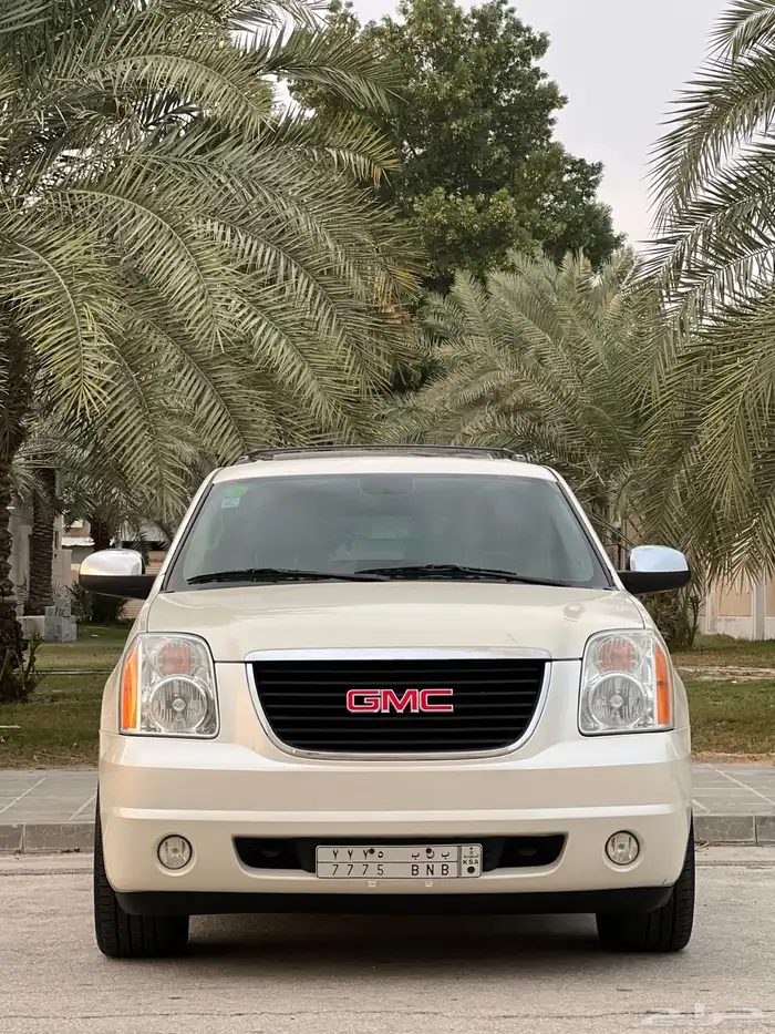 يوكن SLT 2012 ممشى قليل 115 الف (( تم البيع )) 0